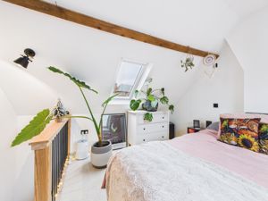 Master Bedroom- click for photo gallery